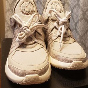 DKNY women's sneakers